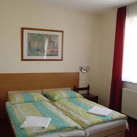 Menthol Будапешт