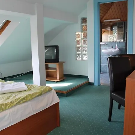 Menthol בית הארחה